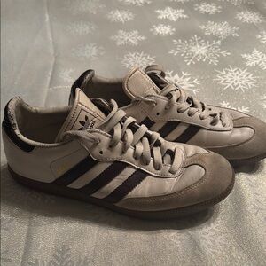 Vintage Adidas Samba cream and brown Classic Sneakers